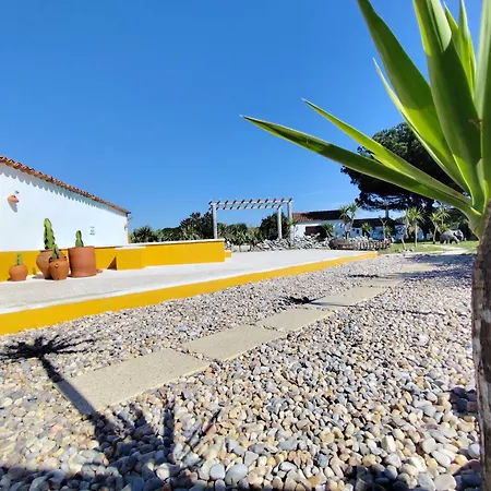 בית נופש Casa Do Lagar אובידוס